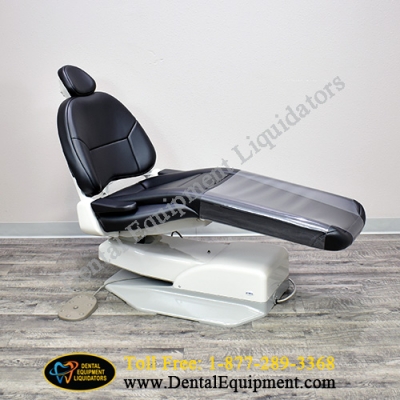 detail_19_adec_1040_chair_black_UL.jpg