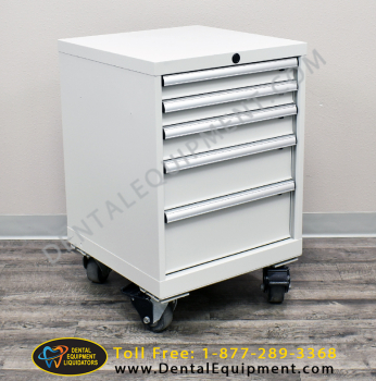 thumb_1757_LIista_Cabinet1.jpg